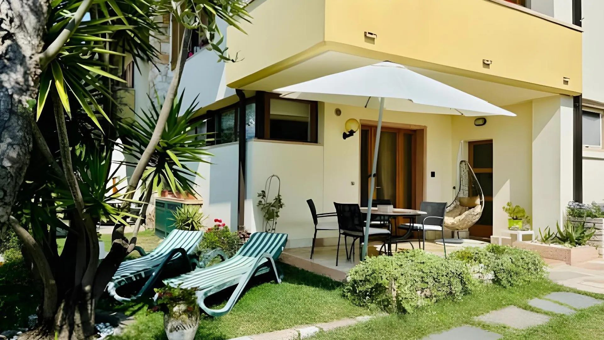 Casa Edda - Sole Apartment Brenzone sul Garda Italy