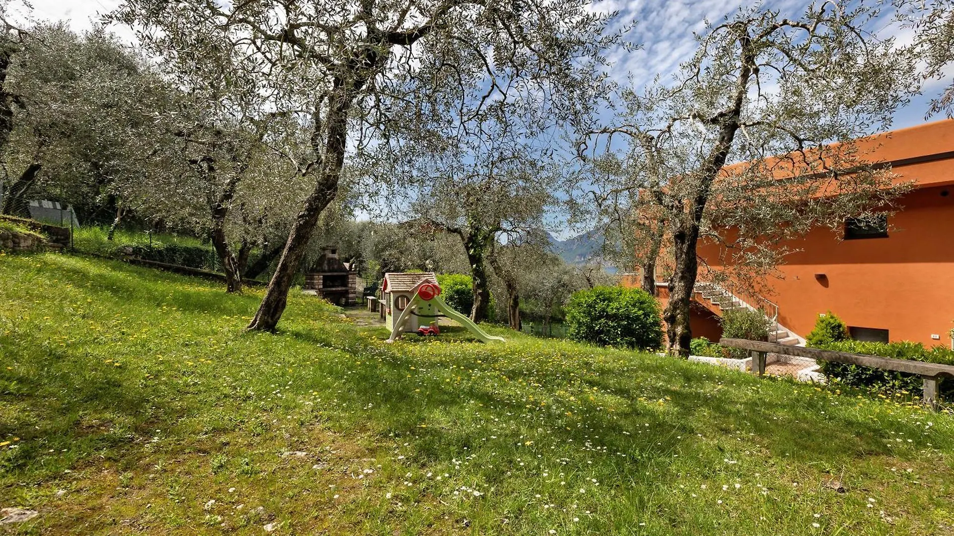 Casa Edda - Sole Apartment Brenzone sul Garda